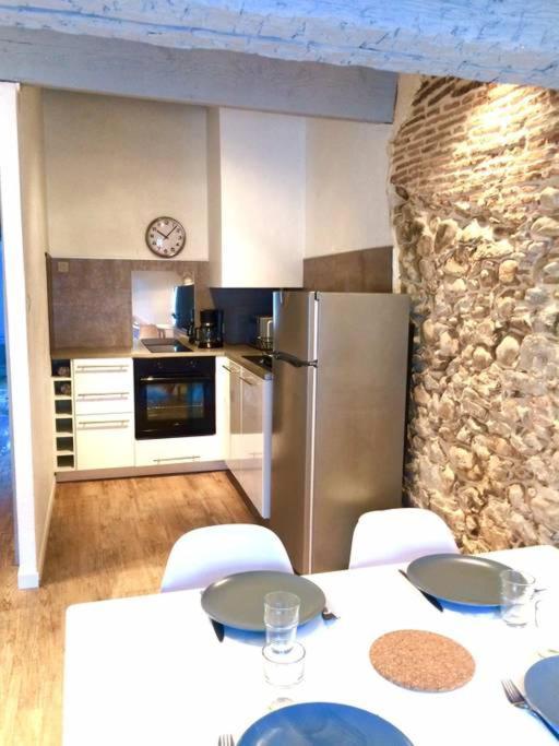 Appartement Au pied de la Cité à Carcassonne Extérieur photo